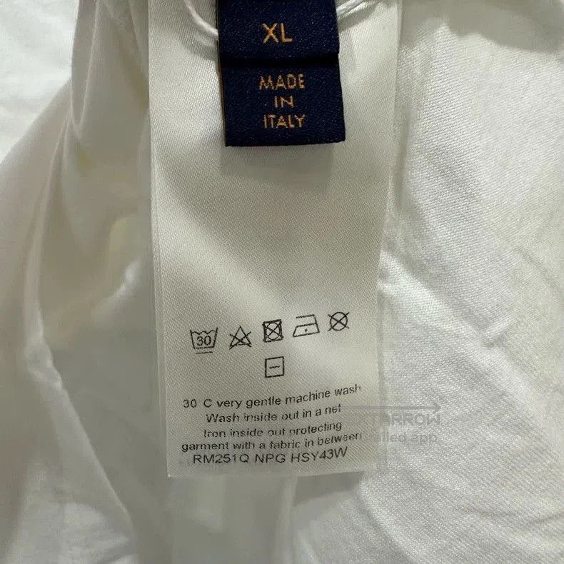 Louis Vuitton Louis Vuitton Embossed Logo Sweatshirt XL. Size US XL / EU 56 / 4 - 5 Thumbnail