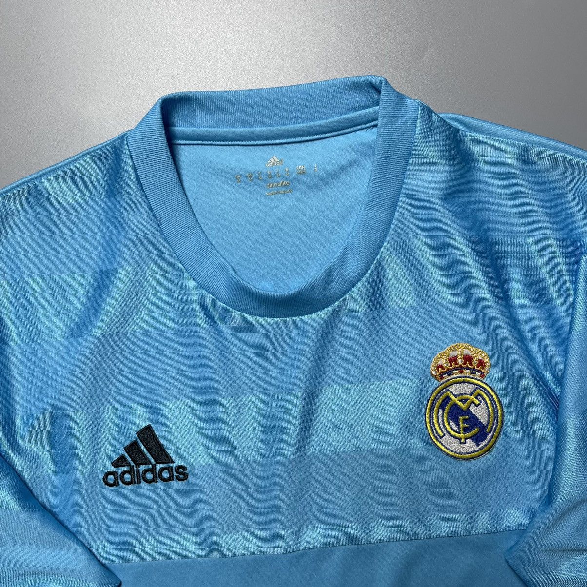 Adidas REAL MADRID ADIDAS 2015/2016 FOOTBALL GK JERSEY #1 NAVAS Size US M / EU 48-50 / 2 - 6 Thumbnail