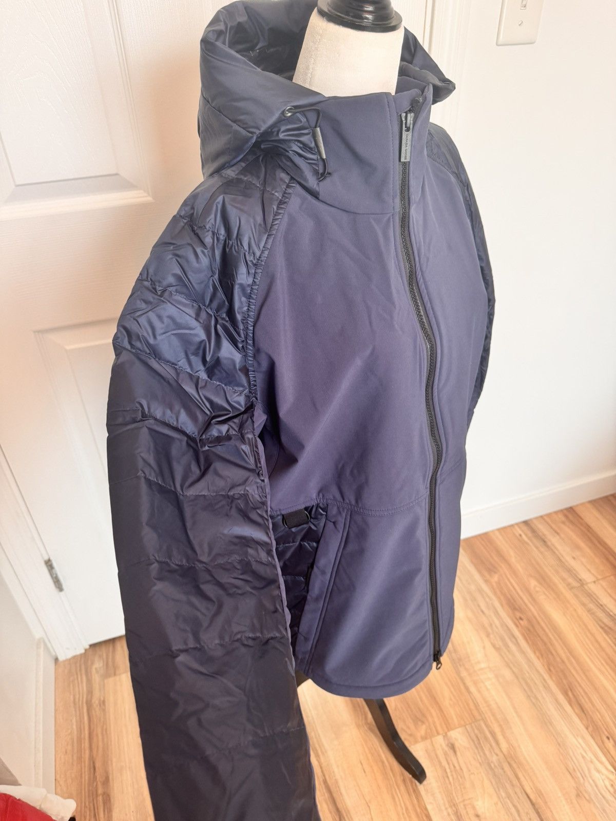 Canada Goose 🆕Canada Goose Hybridge Weyburn Men Hoody, size Medium Size US M / EU 48-50 / 2 - 2 Thumbnail