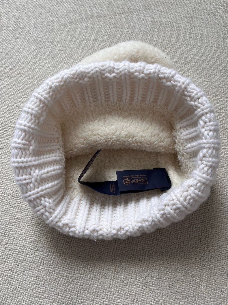 Louis Vuitton LOUIS VUITTON Logo applique rib knit hat Size ONE SIZE - 4 Thumbnail