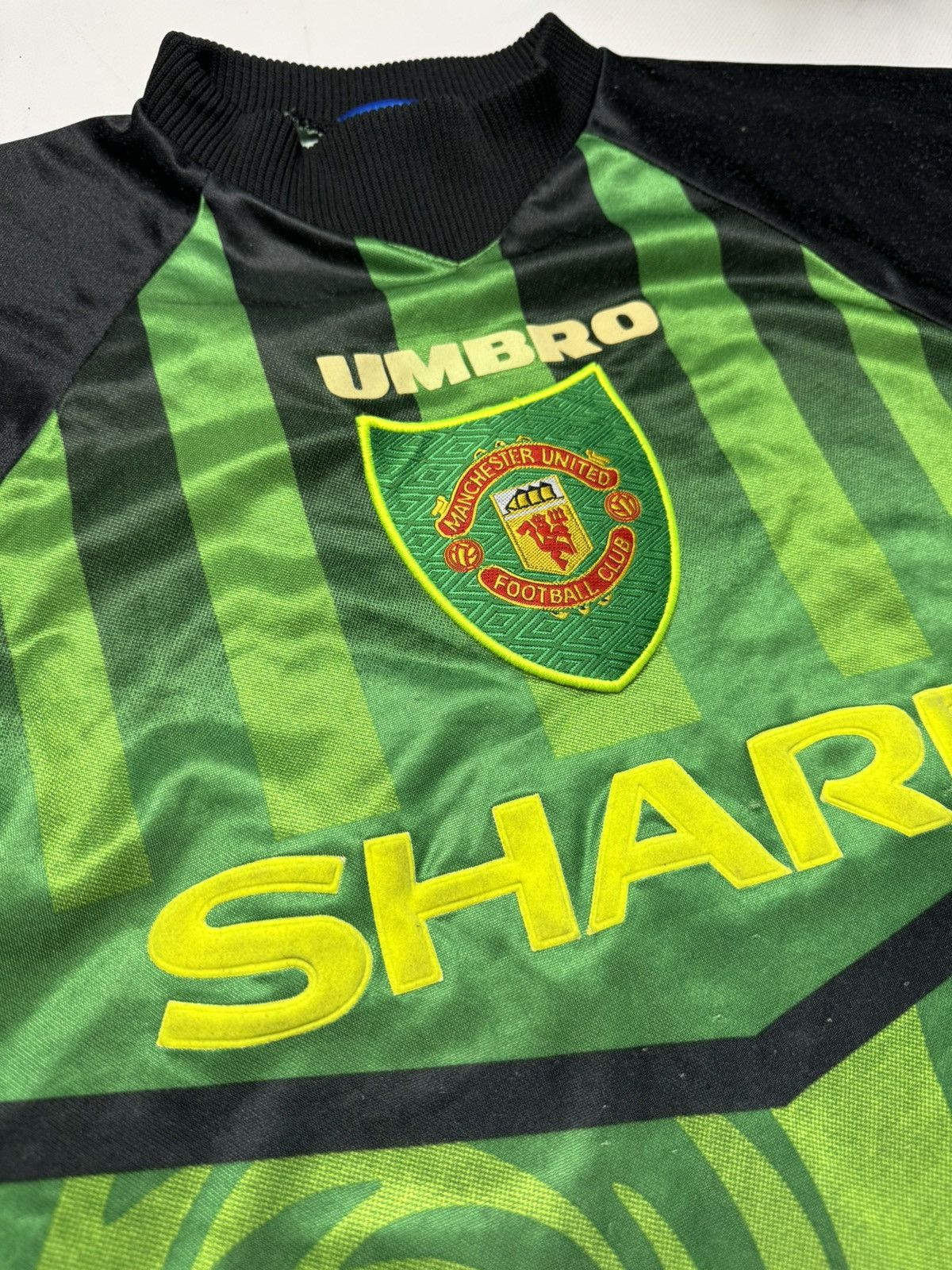 Umbro × Vintage Rare vintage Umbro Manchester United GK soccer jersey Size US S / EU 44-46 / 1 - 4 Thumbnail