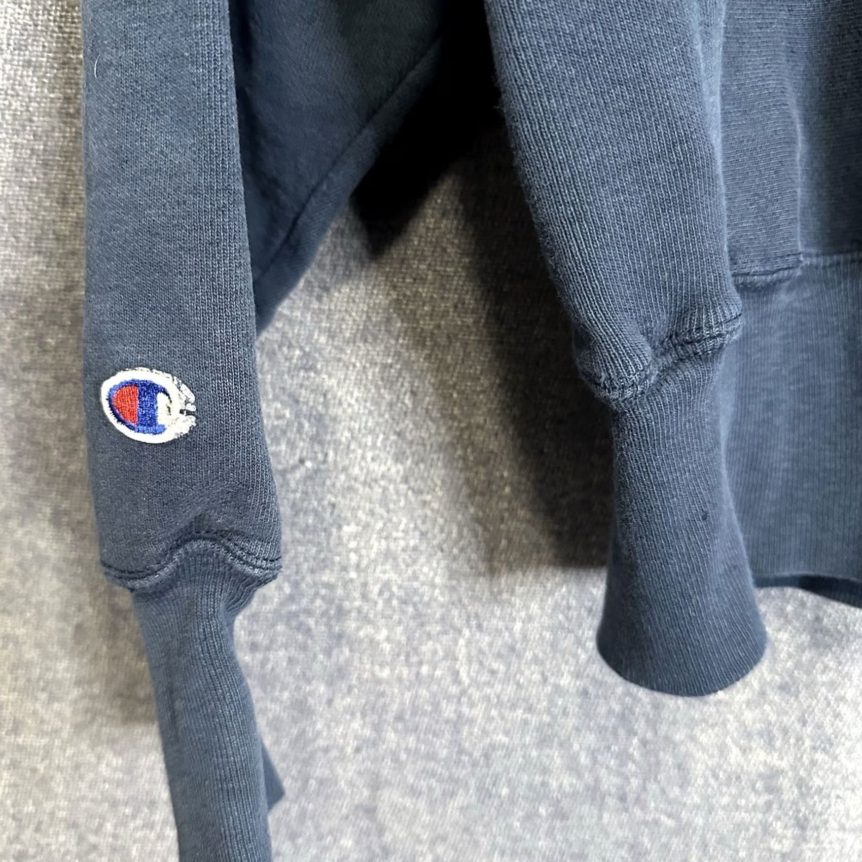 Champion VINTAGE Champion Reverse Weave Sweatshirt St. Lawrence Blue Small Men Crew Neck Long Sleeve Reversible Distressed Y2K Size US S / EU 44-46 / 1 - 6 Thumbnail