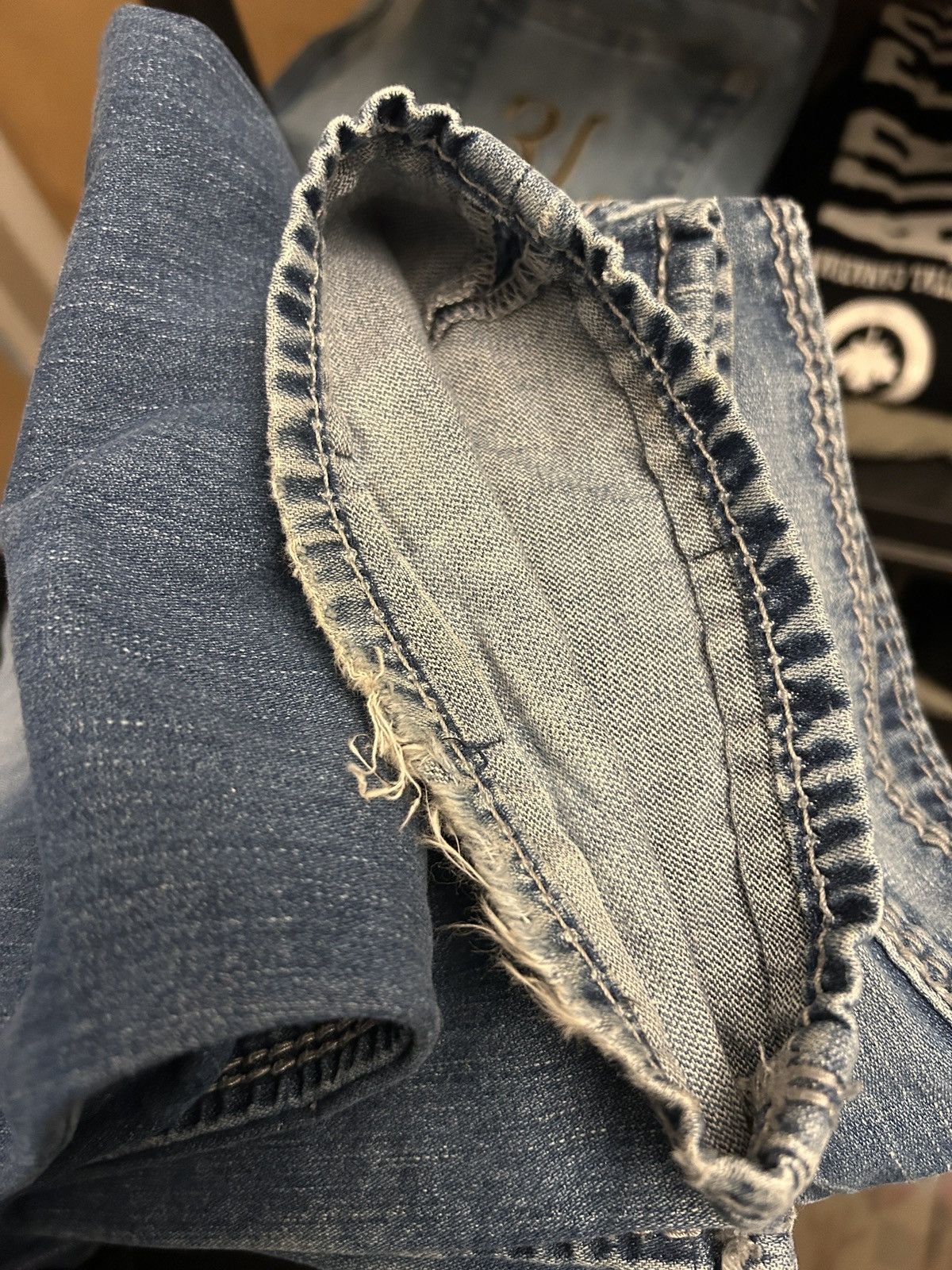 True Religion True Religion Straight Distressed Denim Jeans Size US 33 - 9 Thumbnail