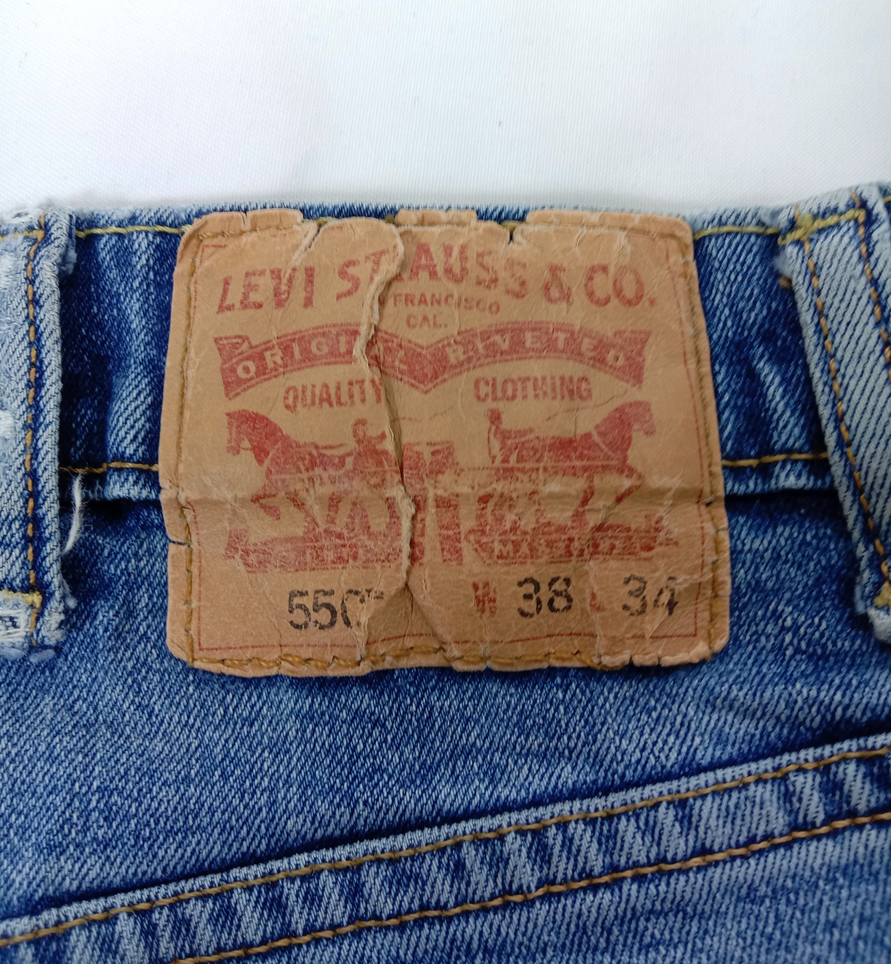 Levi's Vintage Levi's 550 Faded Blue Jeans Distressed Denim Size US 35 - 14 Thumbnail