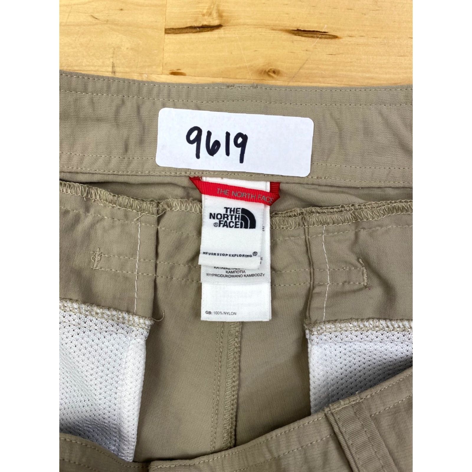 The North Face The North Face Paramount Valley Convertible Pants Womens 10 Khaki Outdoor Button Zip 31 in Inseam Nylon Beige Regular Straight Outdoor 90s? Size 32" / US 10 / IT 46 - 3 Thumbnail