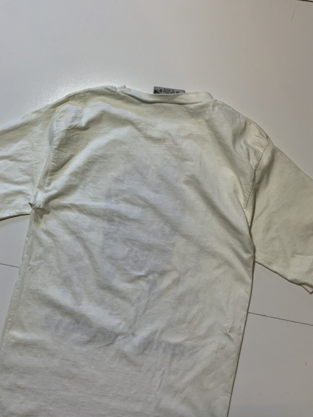 Vintage Vintage 80s 90s Republic Of China Mask Single Stitch T-Shirt Size US S / EU 44-46 / 1 - 5 Thumbnail