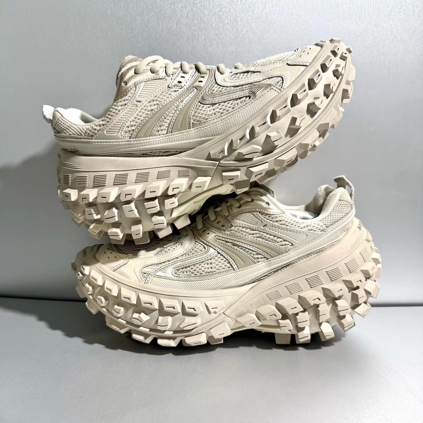 Balenciaga Balenciaga Bouncer Defender dad sneaker light brown 40 Size US 7 / EU 40 - 3 Thumbnail