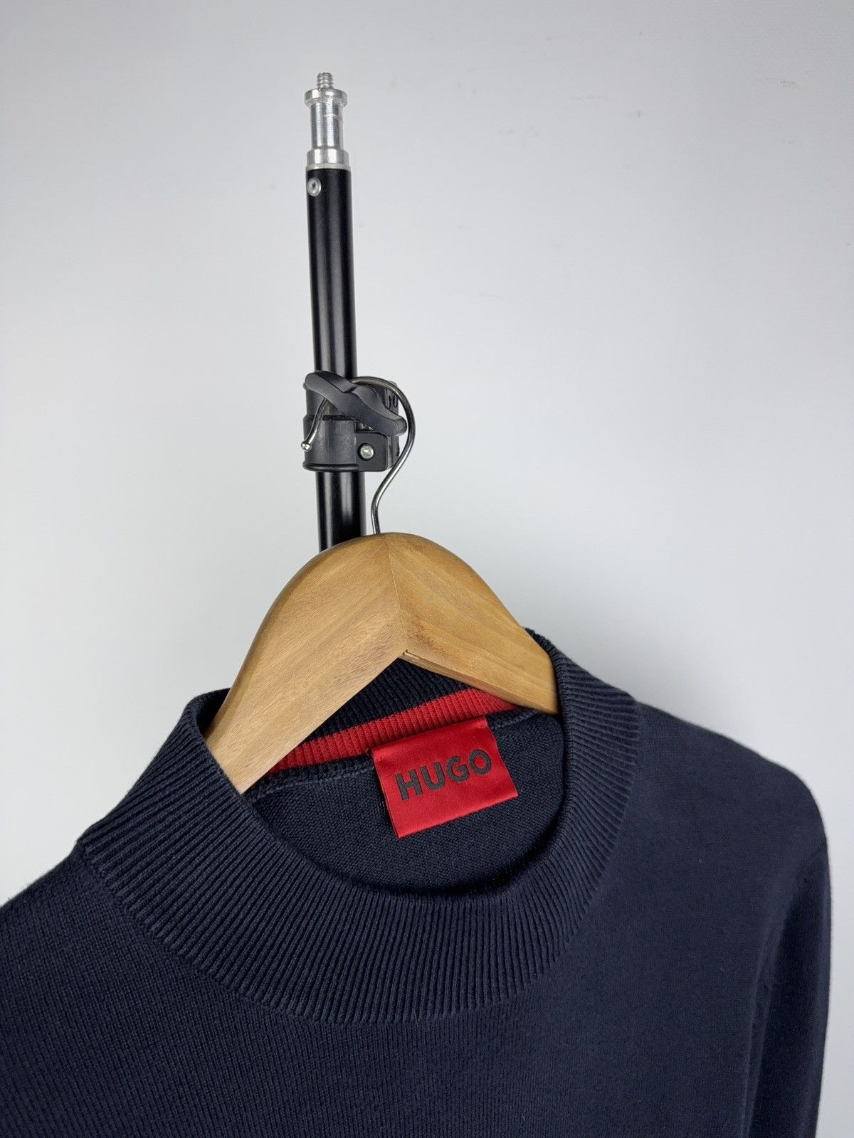 Hugo Boss Luxury 00s HUGO Boss Red Label Logo Patch Knit Sweater Size US M / EU 48-50 / 2 - 7 Thumbnail