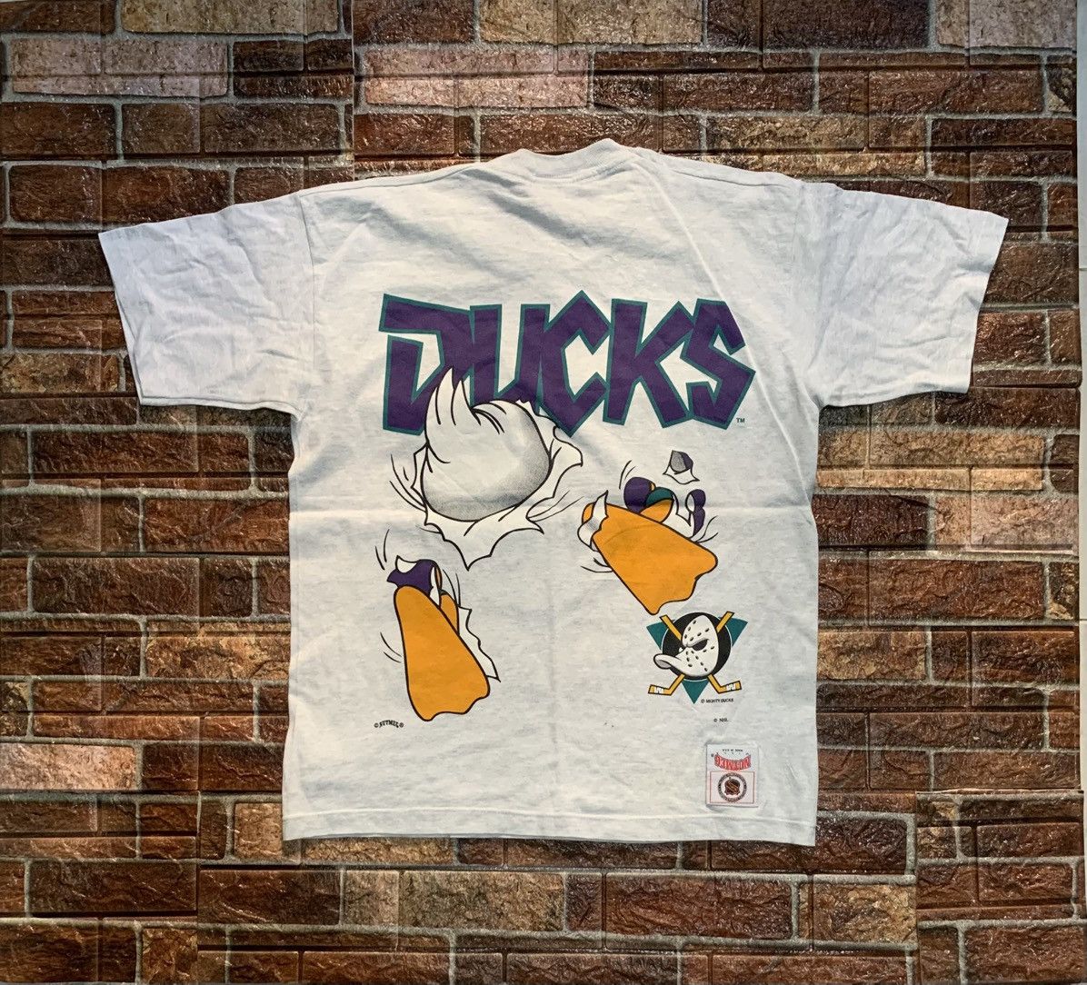 Disney Vtg 90s Mighty Ducks Breakthrough Nutmeg Disney T Shirt Size US M / EU 48-50 / 2 - 2 Thumbnail