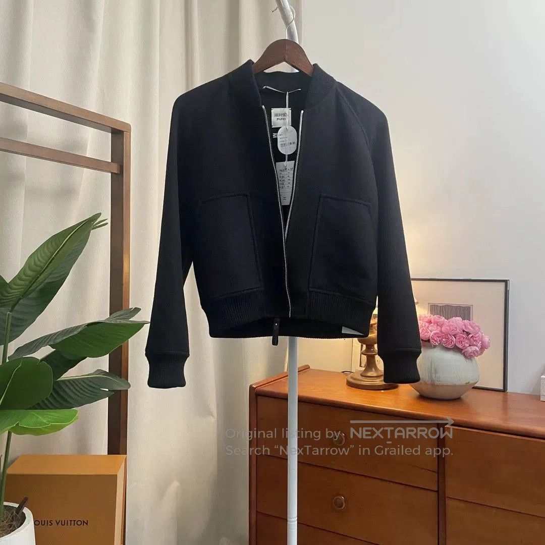Hermes HERMES Black Zip-Up Casual Knit Top. Size US XS / EU 42 / 0 - 1 Thumbnail