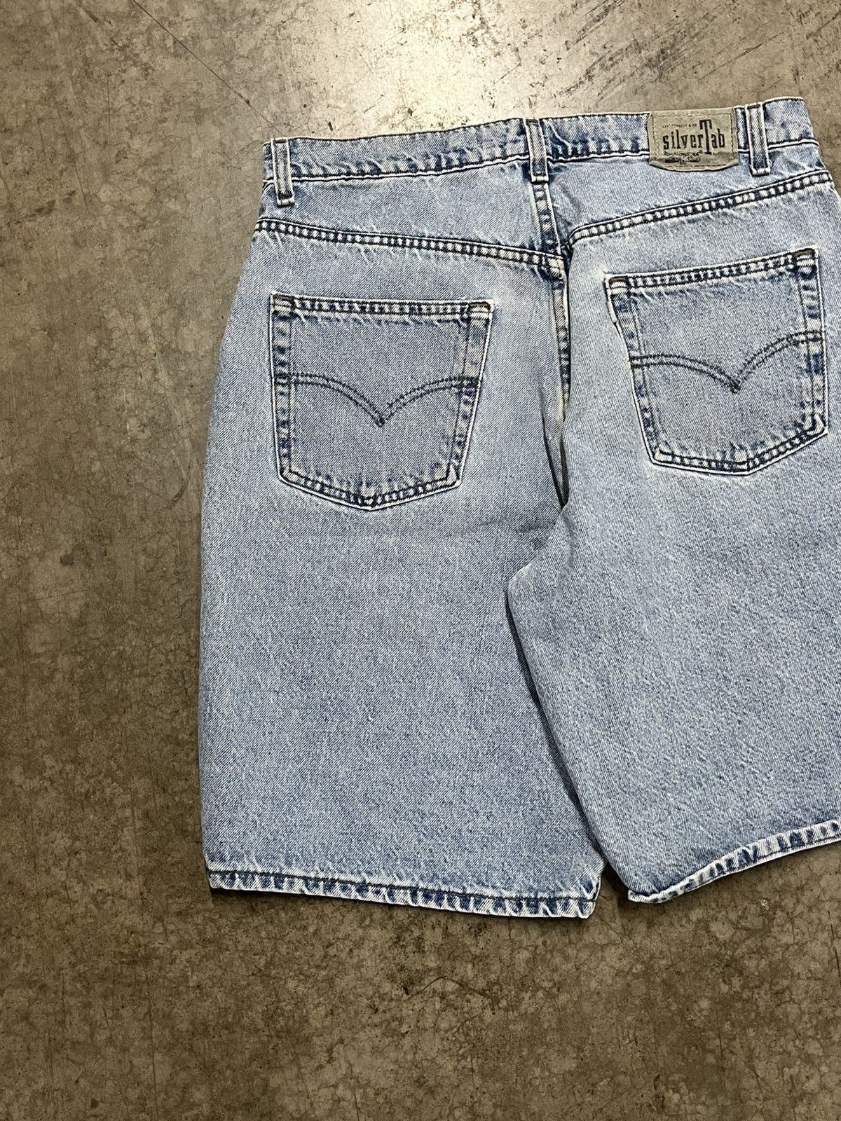 Levi's Levi’s silver tab jorts baggy loose fit skater streetwear Size US 34 / EU 50 - 3 Thumbnail