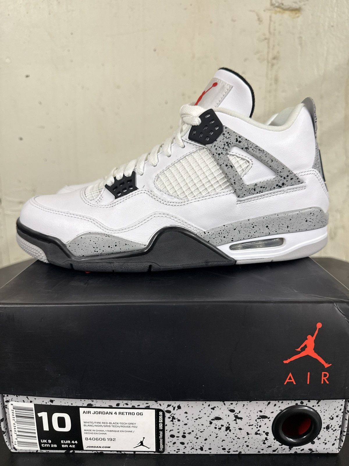 Jordan Brand × Nike Jordan 4 cement 2016 Size US 10 / EU 43 - 2 Thumbnail