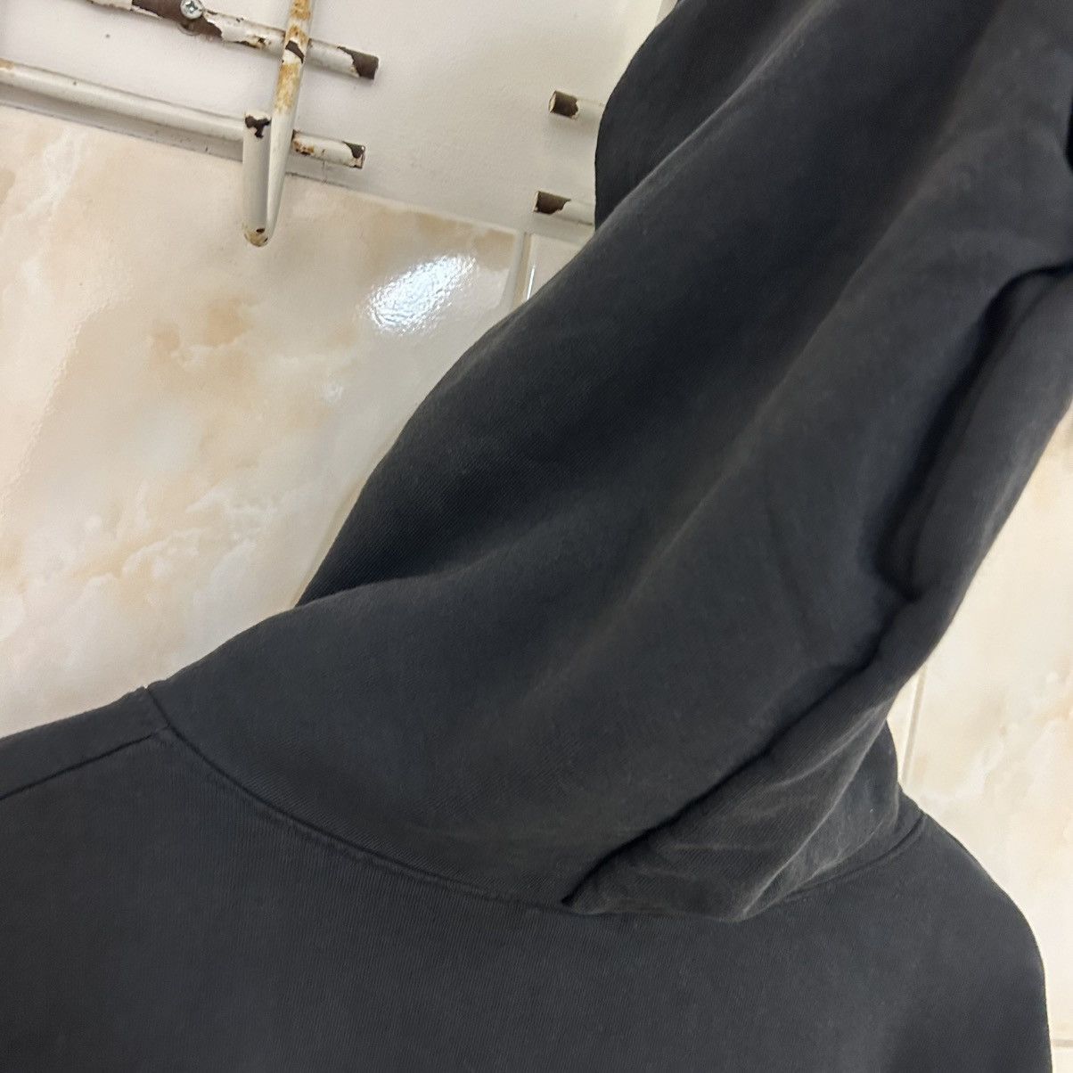 Vintage BAD BUNNY Most Wanted Tour 2024 Hoodie Size US XXL / EU 58 / 5 - 17 Thumbnail