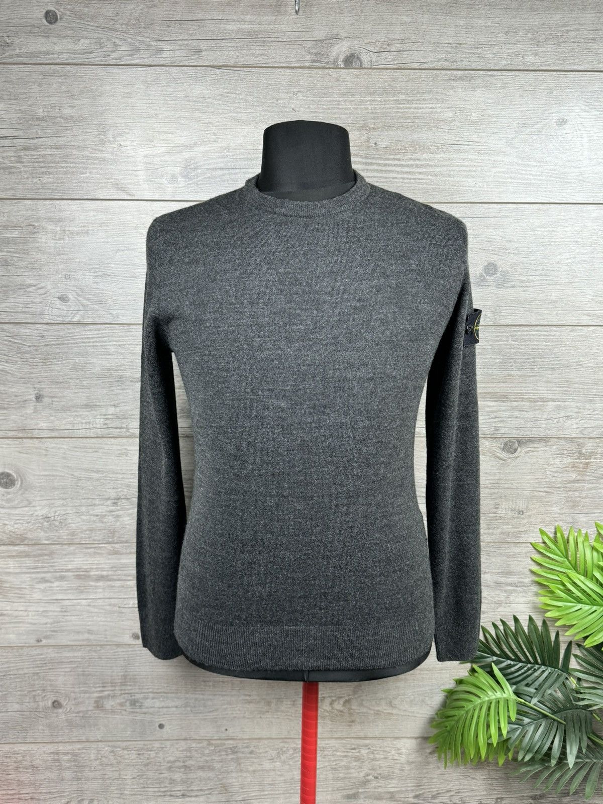 Stone Island Stone Island size S ( 😎 sale without a patch) Size US S / EU 44-46 / 1 - 4 Thumbnail