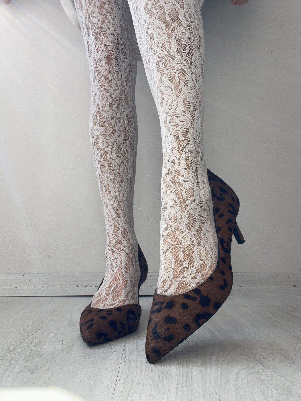 Banana Republic Banana Republic hair calf heels Size US 8.5 / IT 38.5 - 2 Thumbnail