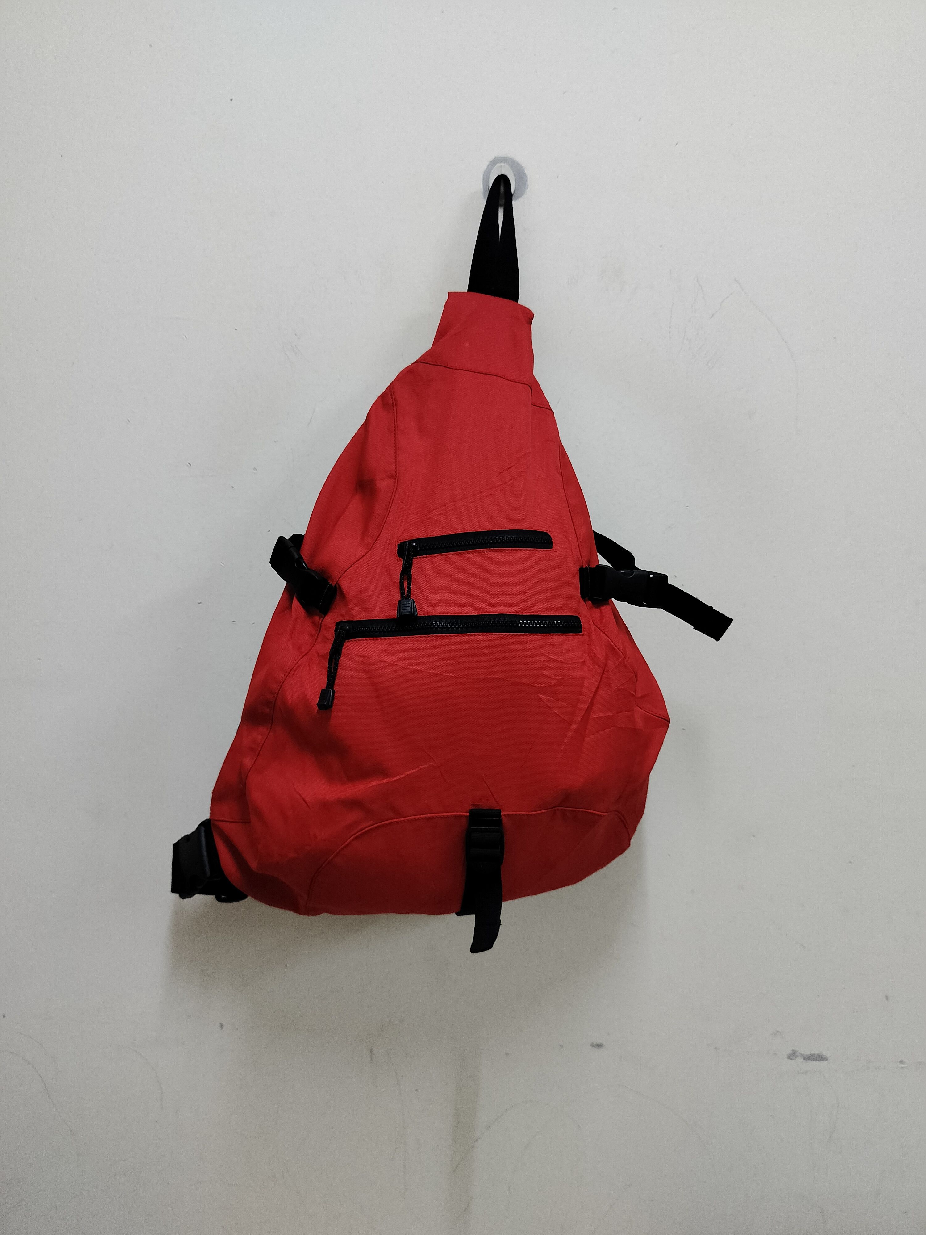 Gap Vintage 90s 2000s GAP Gorpcore crossbody backpack Size ONE SIZE - 2 Thumbnail