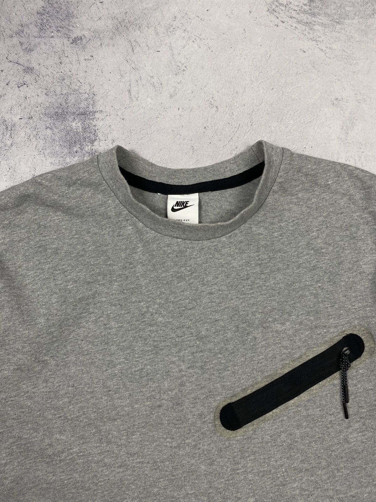 Nike Nike Tech Fleece Essentials Dri Fit Gray Drill T Shirt Size US M / EU 48-50 / 2 - 5 Thumbnail