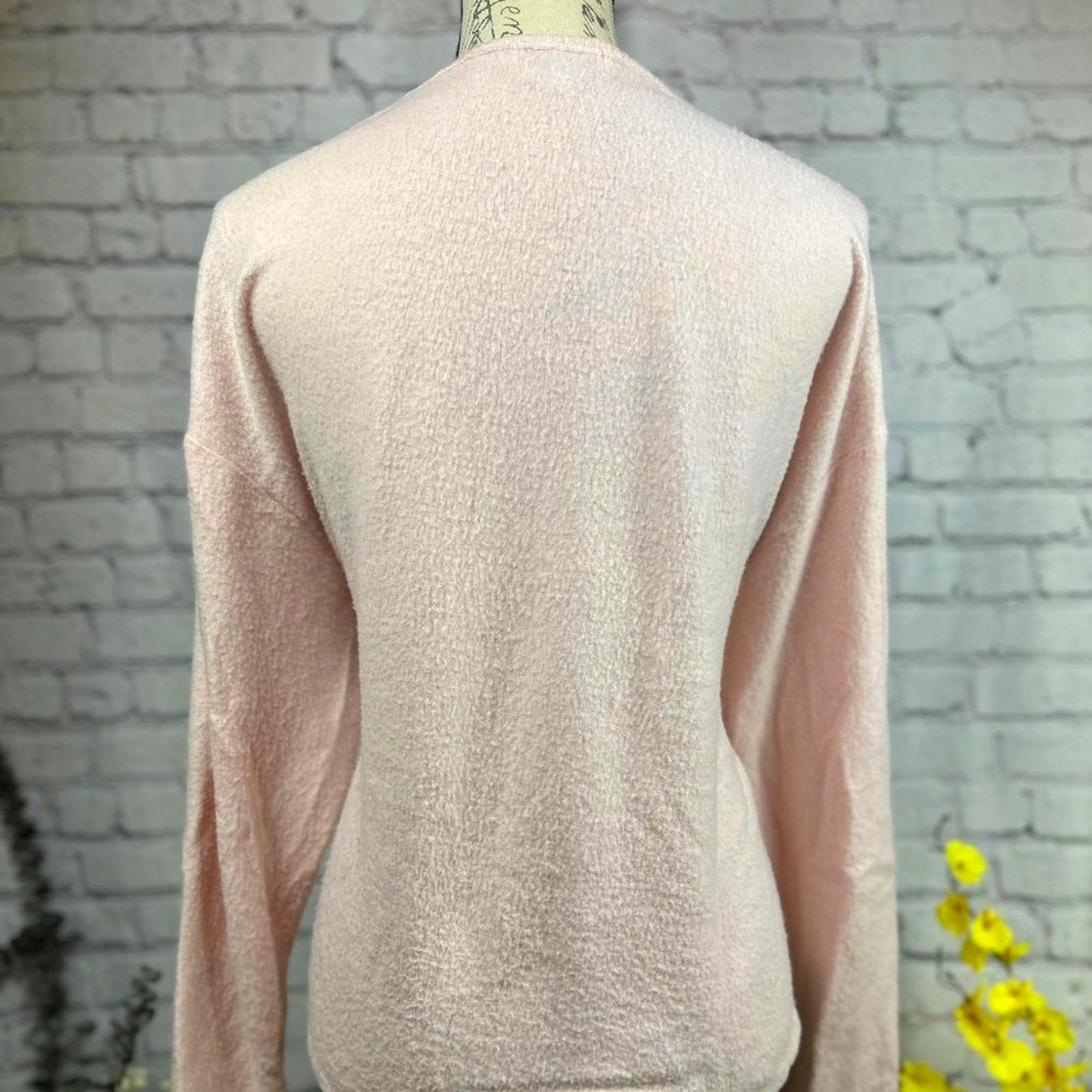 Other Socialite Pink Long Sleeve Fuzzy V-neck Top - size XL Size XL / US 12-14 / IT 48-50 - 10 Thumbnail