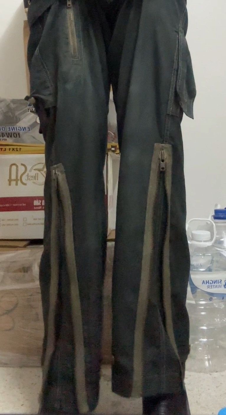 GOA 00s G.O.A Multi Pockets Flare Cargo Pants Size US 33 - 13 Thumbnail