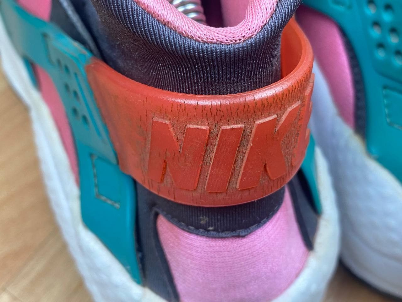Nike × Vintage Nike Air Huarache Hyper Pink 318429-600 SIZE US 11,5 Size US 11.5 / EU 44-45 - 7 Thumbnail