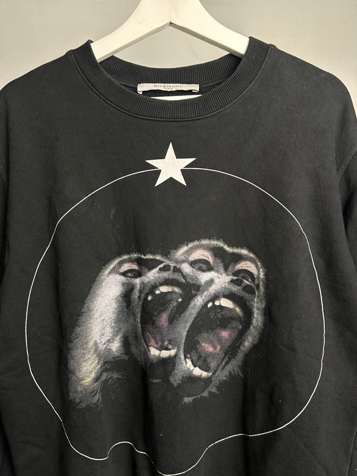 Givenchy Riccardo Tisci Monkey Brothers Cuban Fits Size US L / EU 52-54 / 3 - 3 Thumbnail