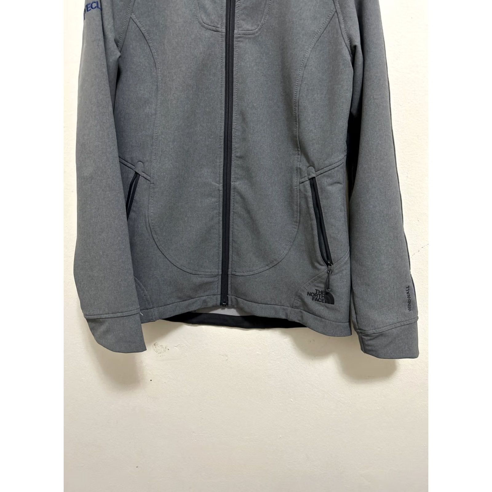 The North Face The North Face Windwall Jacket Womens Small Gray Full Zip Softshell Logo Size S / US 4 / IT 40 - 3 Thumbnail