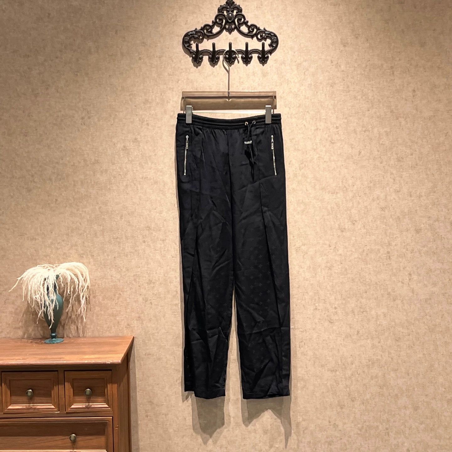 Louis Vuitton Louis Vuitton Black Monogram Full-Print Pants Size 36" / US 14 / IT 50 - 1 Thumbnail