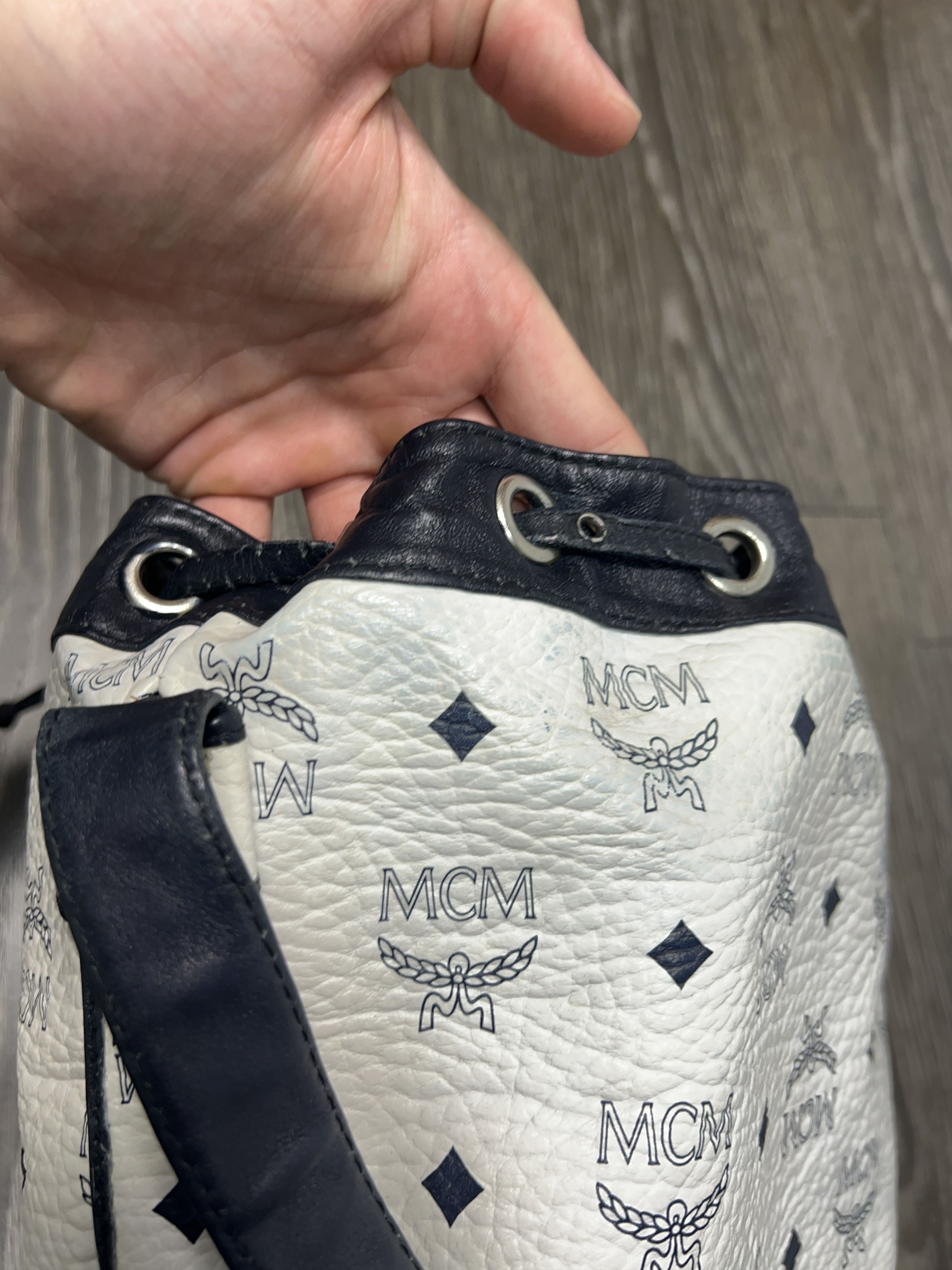 MCM Vintage Authentic Visetos Drawstring Shoulder Bag Leather Size ONE SIZE - 11 Thumbnail