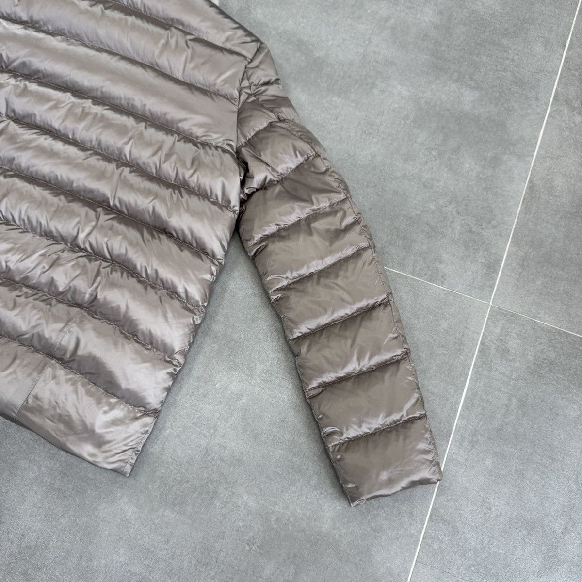 Moncler Authentic Moncler Cirse Women Puffer Down Jacket with Fur Size M / US 6-8 / IT 42-44 - 24 Thumbnail