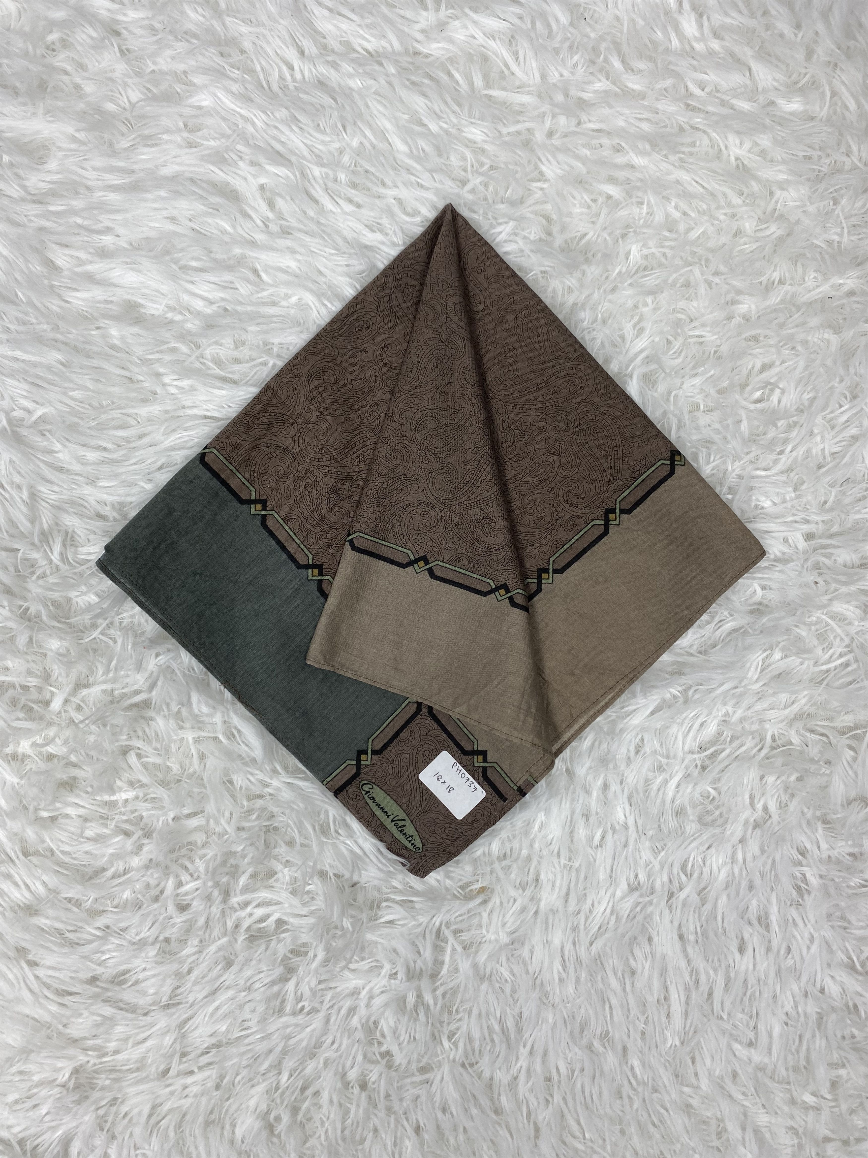 Giovanni Valentino × Vintage Vintage Giovanni Valentino Handkerchief Neckerchief PH0737 Size ONE SIZE - 1 Thumbnail