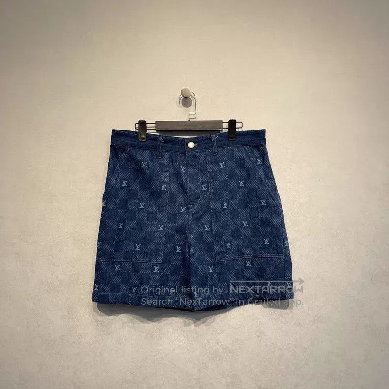 Louis Vuitton Louis Vuitton Blue full logo Jean shorts Size US 34 / EU 50 - 1 Thumbnail