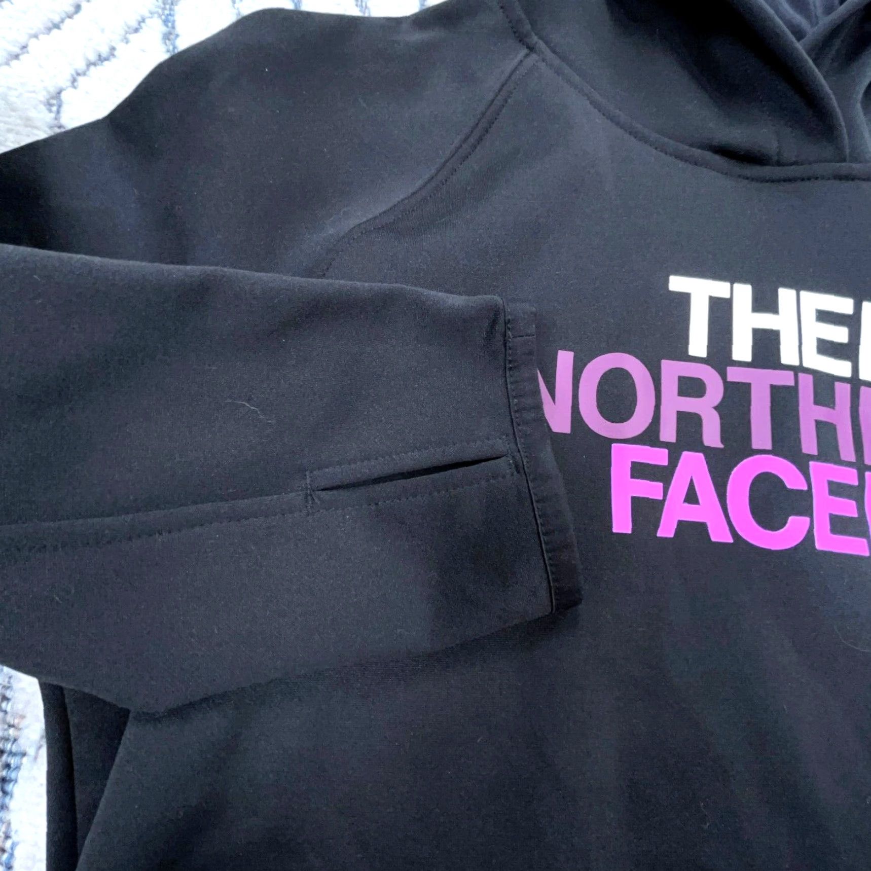 The North Face The North Face Hoodie Women Medium Black Pink Sweatshirt Sweater Performance Ladies Size M / US 6-8 / IT 42-44 - 5 Thumbnail