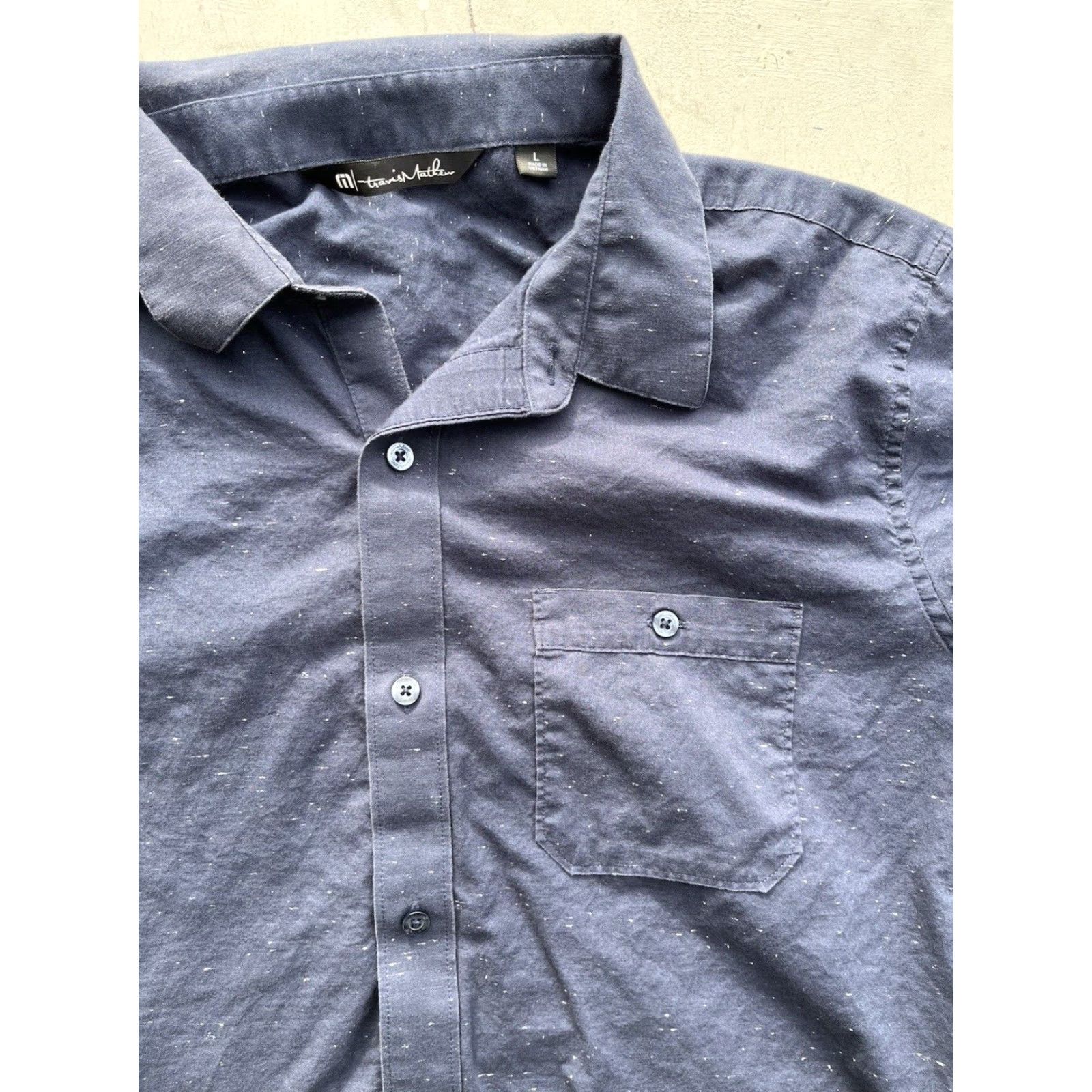 TravisMathew Travis Mathew Shirt Blue Geometric L Breathable Casual City Button-Up Regular Short Sleeve Men's Size US L / EU 52-54 / 3 - 2 Thumbnail