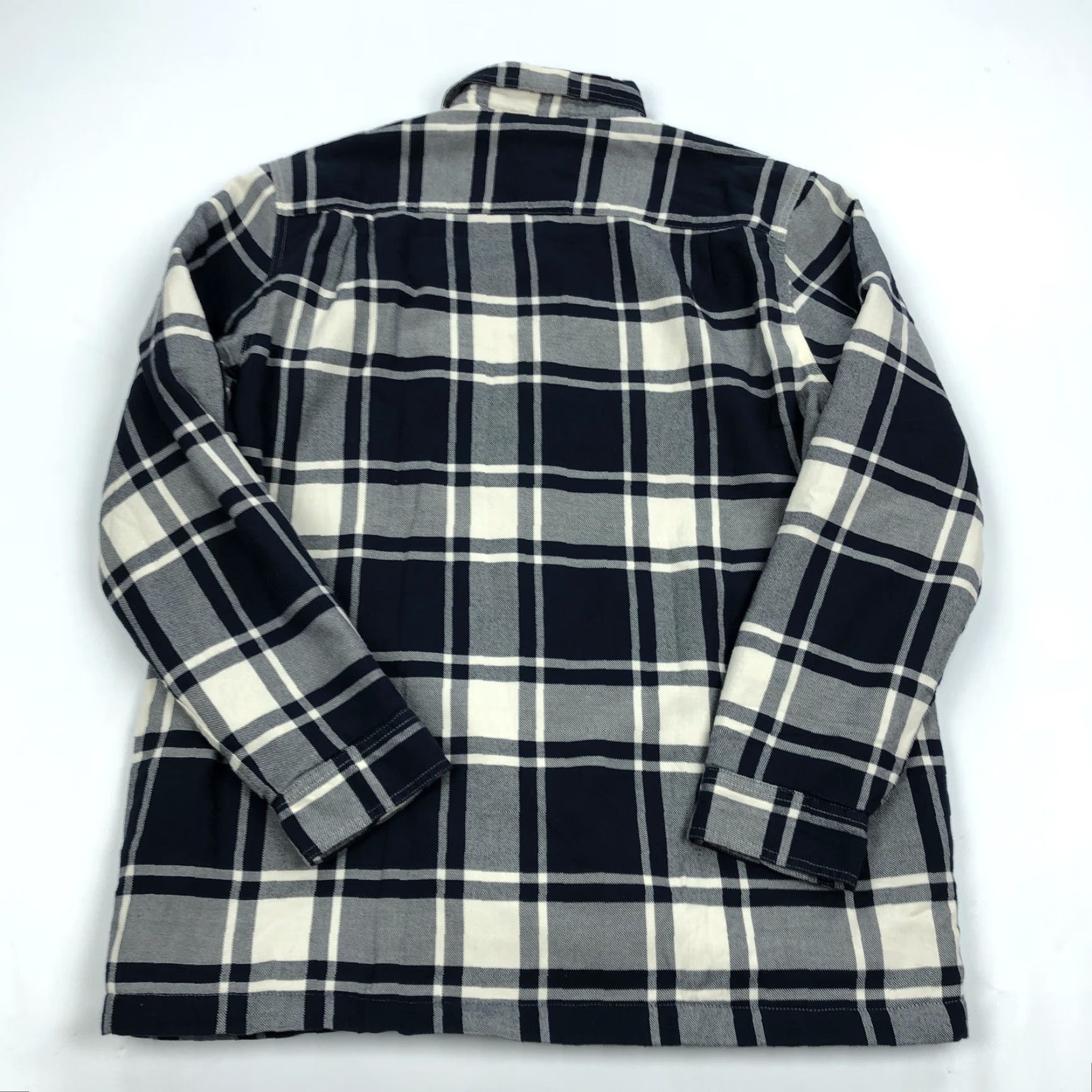 Vintage L.L.Bean Men's L-REG Traditional Fit Flannel Lined Shirt Jacket Plaid Navy Cream Shirt Jacket Size US L / EU 52-54 / 3 - 4 Thumbnail