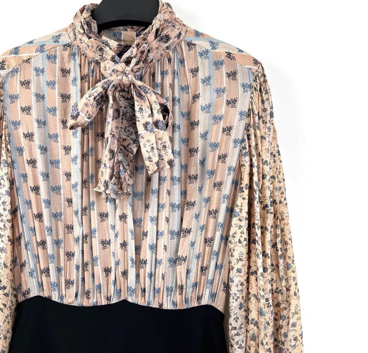 Louis Vuitton Louis Vuitton Floral Lantern Sleeve Tie Dress K12 Size XS / US 0-2 / IT 36-38 - 5 Thumbnail