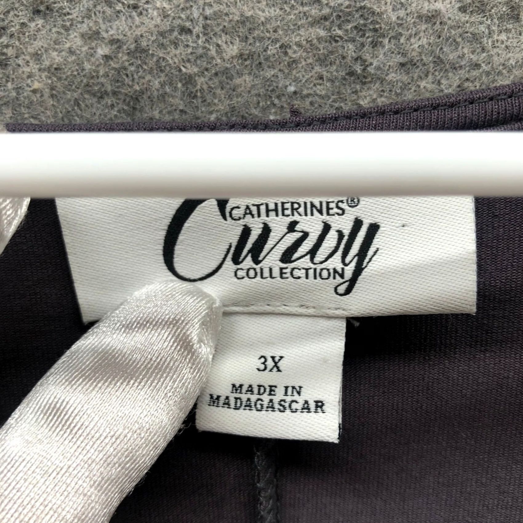 Vintage Catherines Top Womens 3X Gray Curvy Collection Surplice Faux Wrap Geometric Size XXL / US 16-18 / IT 52-54 - 5 Thumbnail