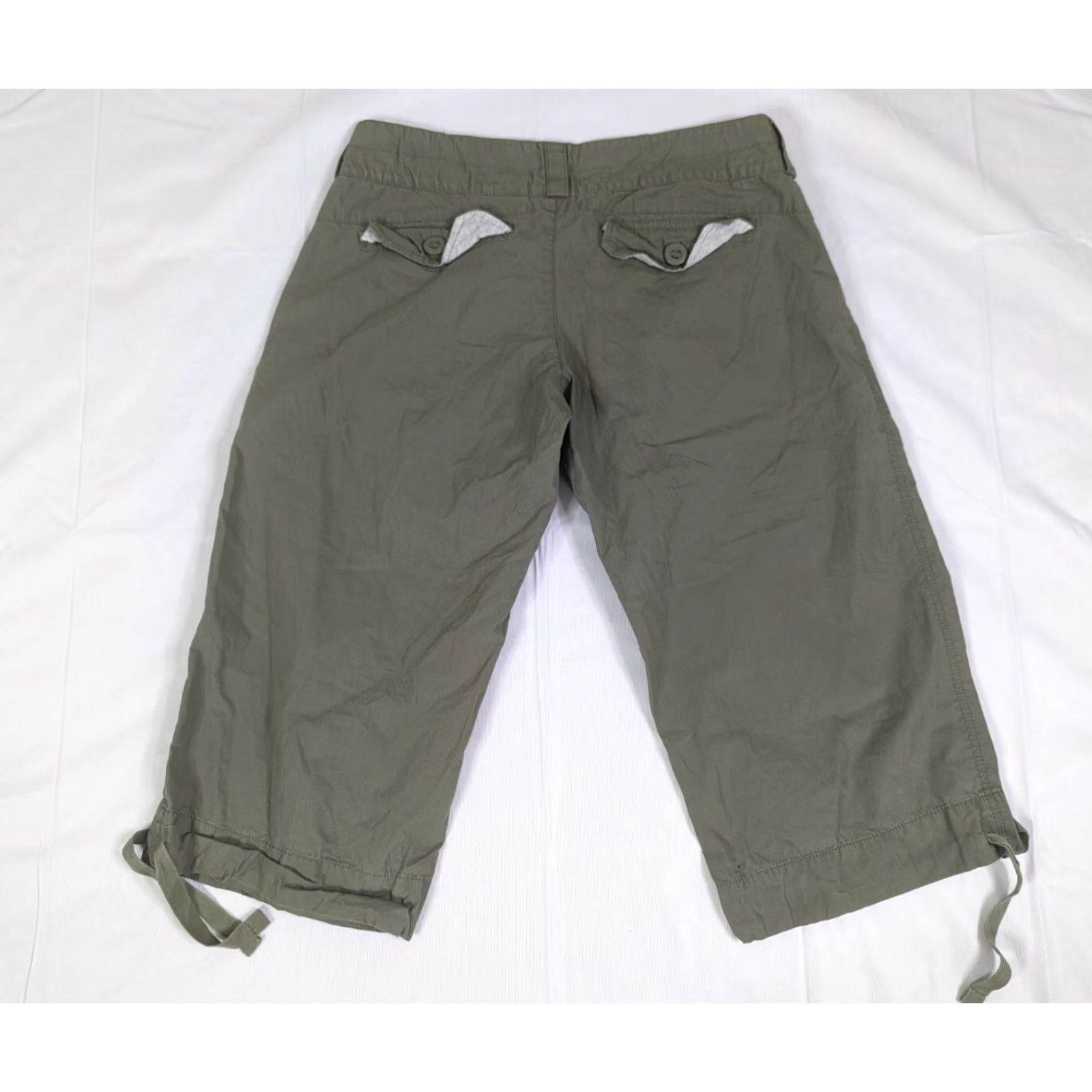 Nike Nike Capri Pants Women's Size 8 Green 100% Cotton Pocket Zipper Pockets Crop Rise Mid Inseam 19 Capris 8 XS? Size 30" / US 8 / IT 44 - 2 Thumbnail