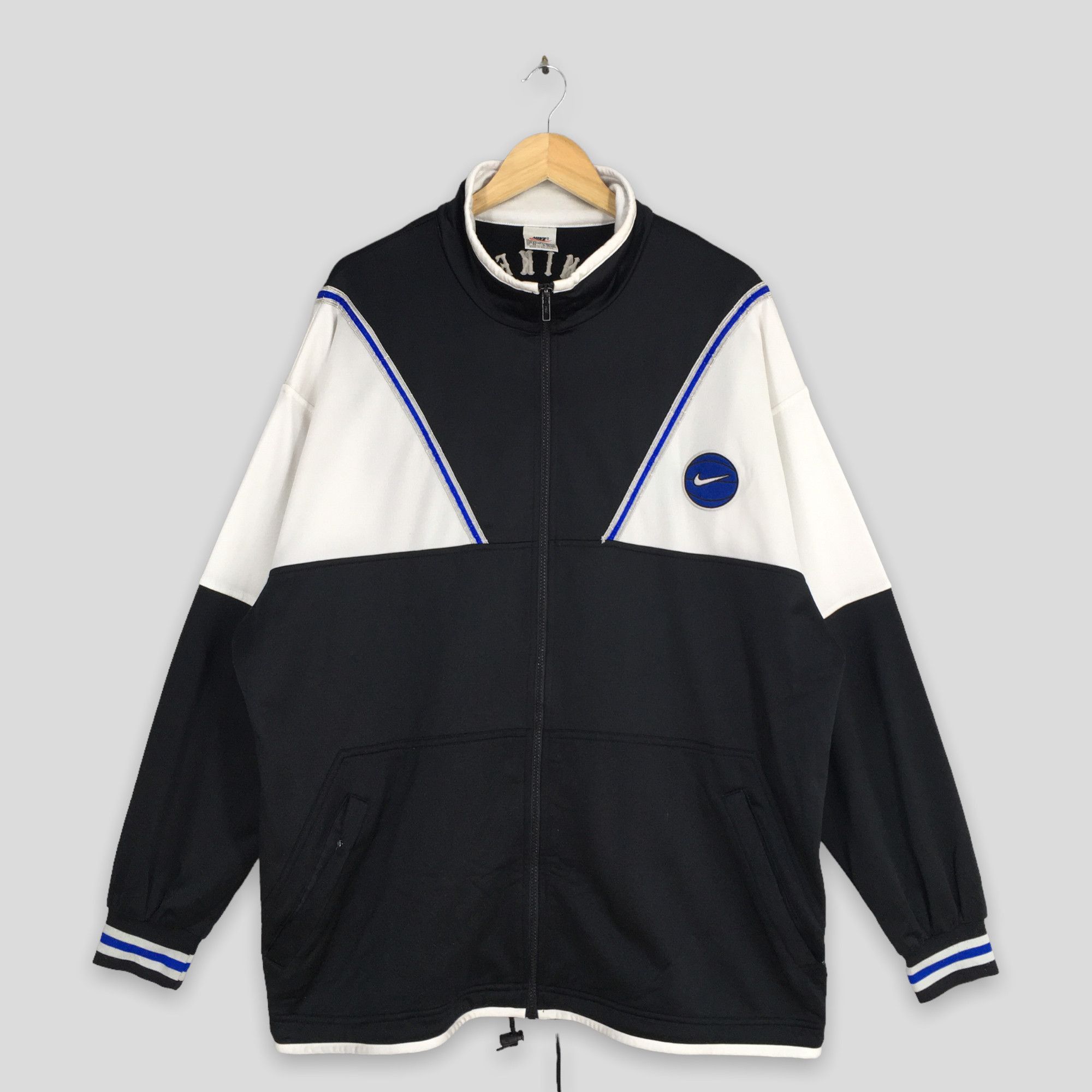 Nike Vintage 90's Nike Swoosh Training Black Jacket XLarge Size US XL / EU 56 / 4 - 1 Thumbnail