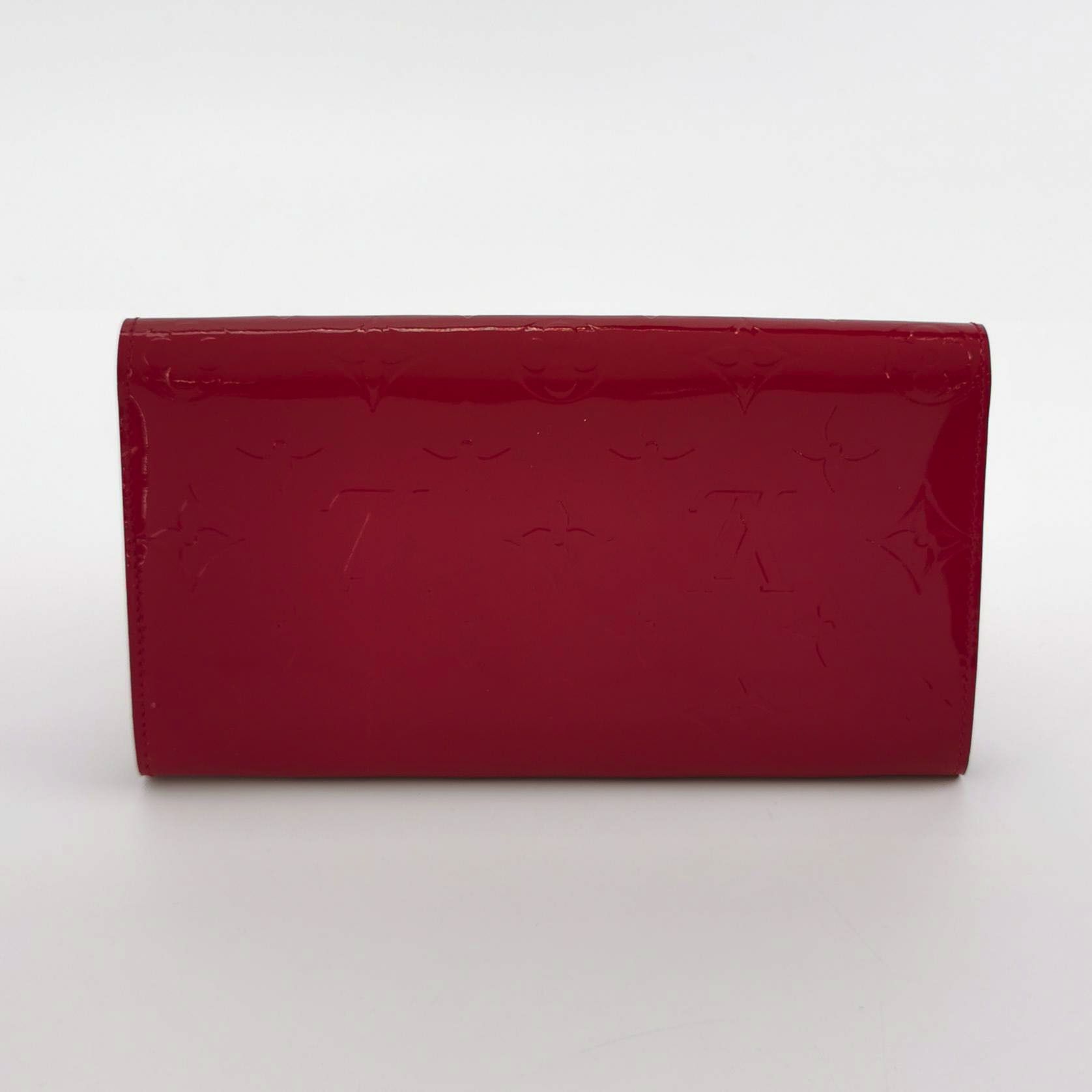 Louis Vuitton Louis Vuitton (LV) Sarah leather patent leather solid color Size ONE SIZE - 1 Thumbnail