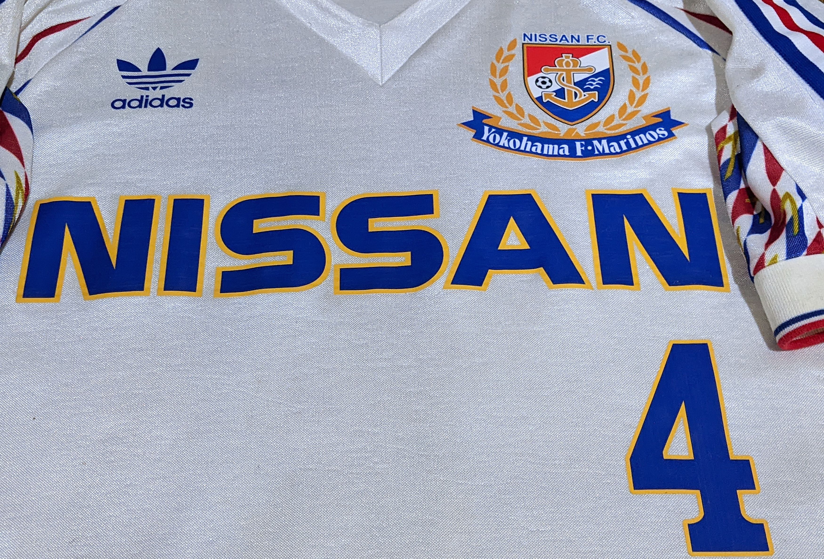 Adidas Yokohama F.marinos 1992 away Jersey football shirt Size US L / EU 52-54 / 3 - 3 Thumbnail