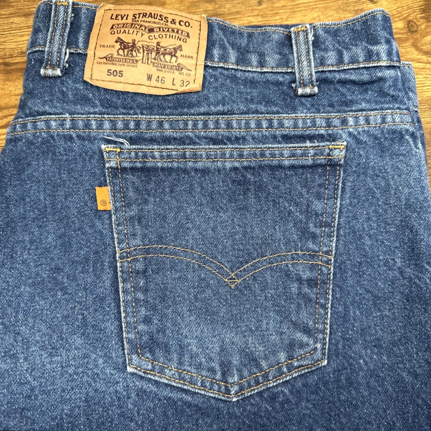 Levi's VINTAGE Levi’s 505 Jeans Mens 46x32 Regular Fit Straight Denim Orange Tab 80s Retro Hipster USA Cowboys College Rock Size US 30 / EU 46 - 2 Thumbnail