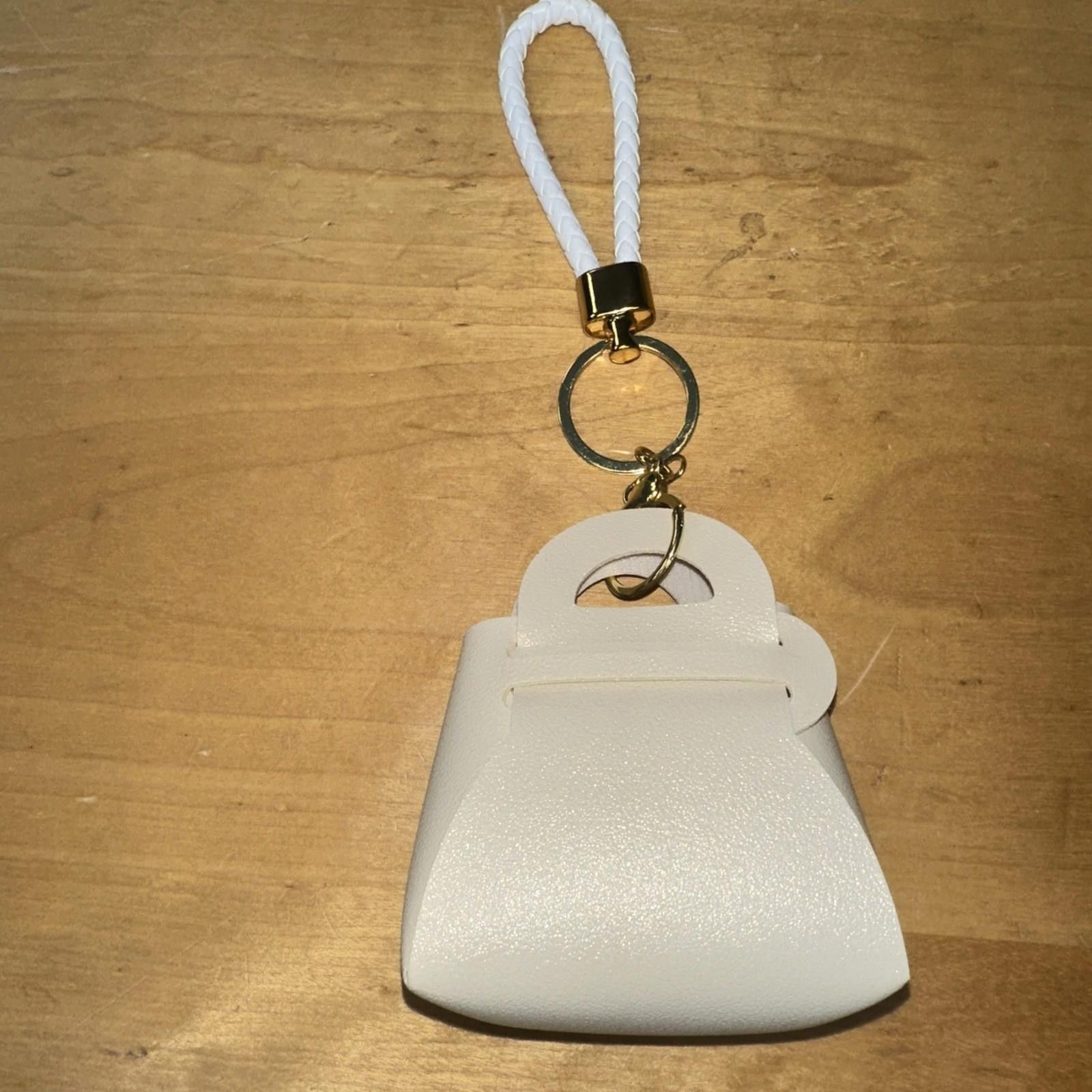 The Unbranded Brand Bag Pendant Earphone Bag Keychain Storage Small Bag Solid Size ONE SIZE - 2 Thumbnail