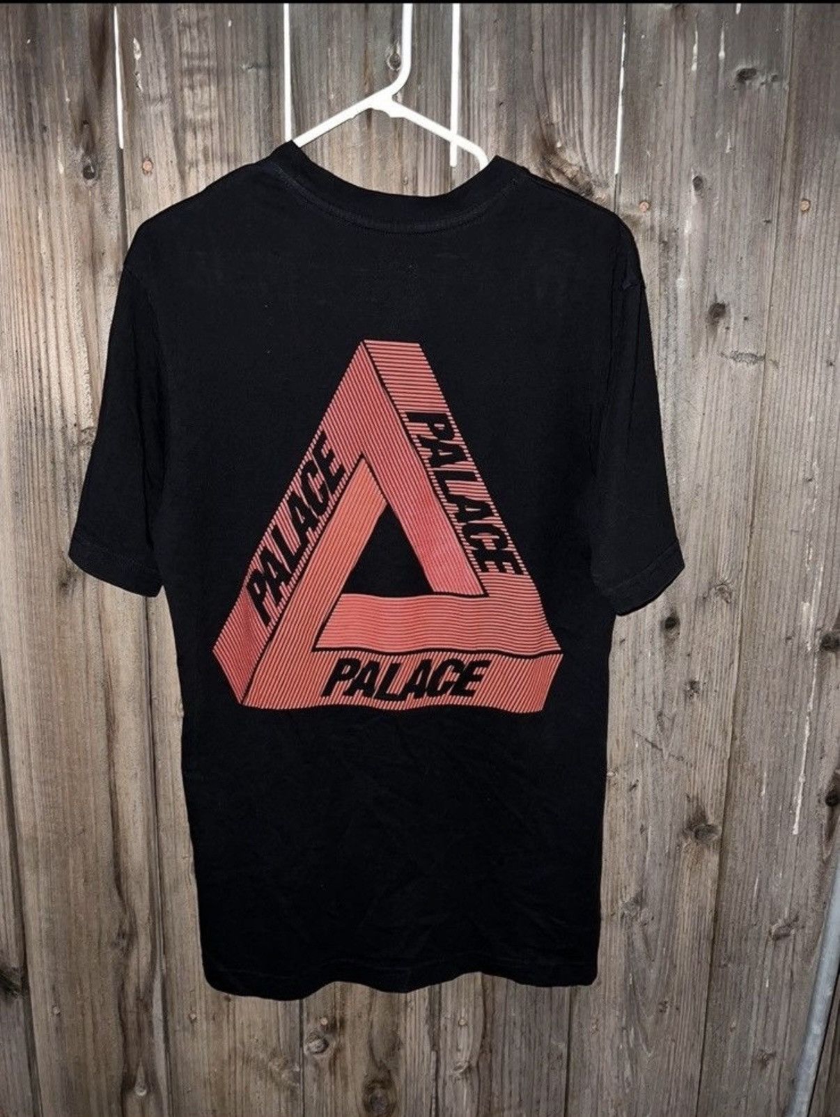 Palace Palace DSM Ginza T-Shirt Sz Medium Red Tri-Ferg Size US M / EU 48-50 / 2 - 1 Thumbnail