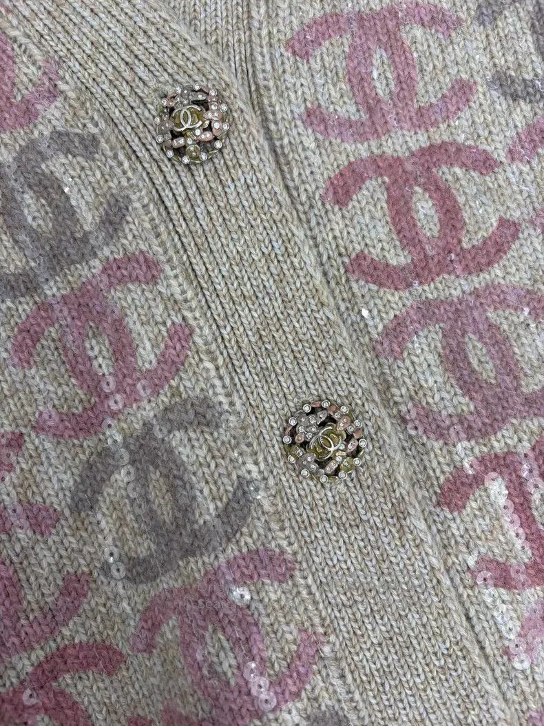 Chanel Chanel Pink sequin double C logo knitted cardigan vest Size XS / US 0-2 / IT 36-38 - 3 Thumbnail