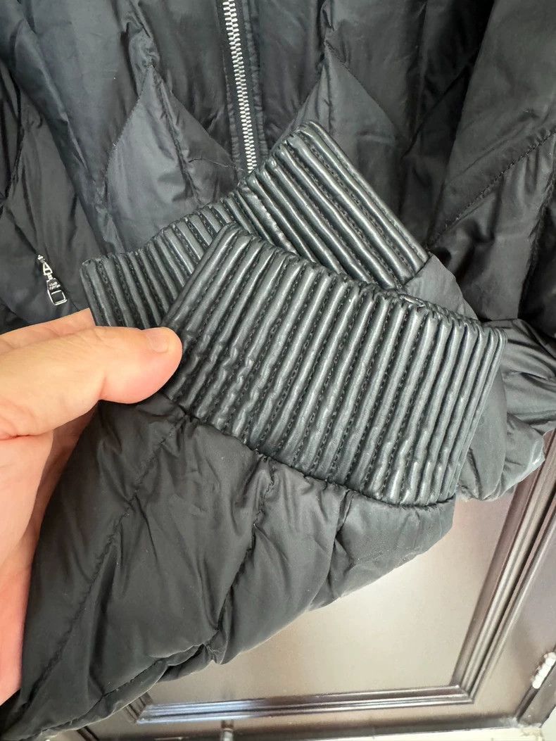 Louis Vuitton Louis Vuitton Louis Vuitton Lightweight Down Jacket for Me Size US M / EU 48-50 / 2 - 3 Thumbnail