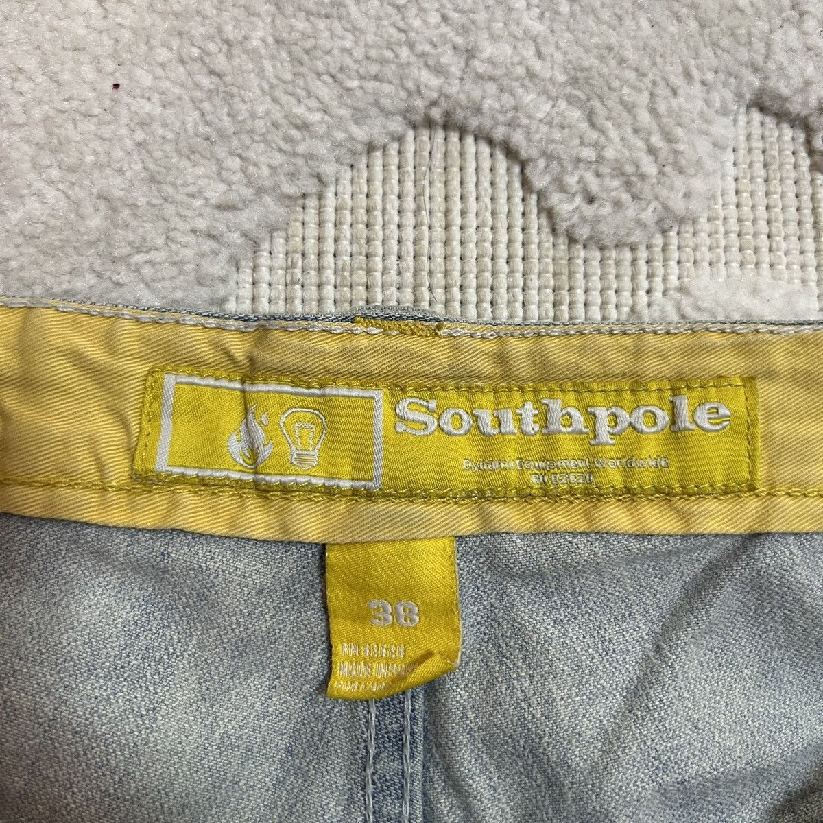 Southpole Southpole Shorts Baggy Vintage Y2K Jorts Size 36 Yellow Tab Size US 38 / EU 54 - 7 Thumbnail