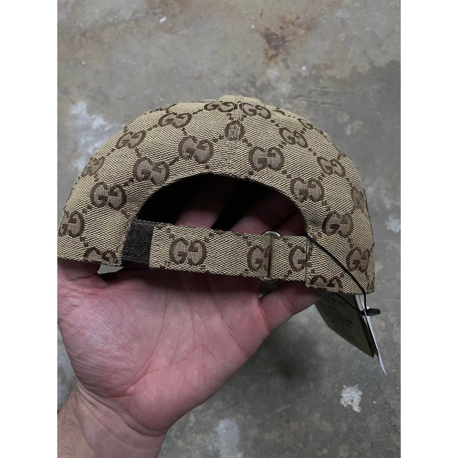 Gucci Gucci All Over Brown Monogram Cap Used OS Size ONE SIZE - 3 Thumbnail