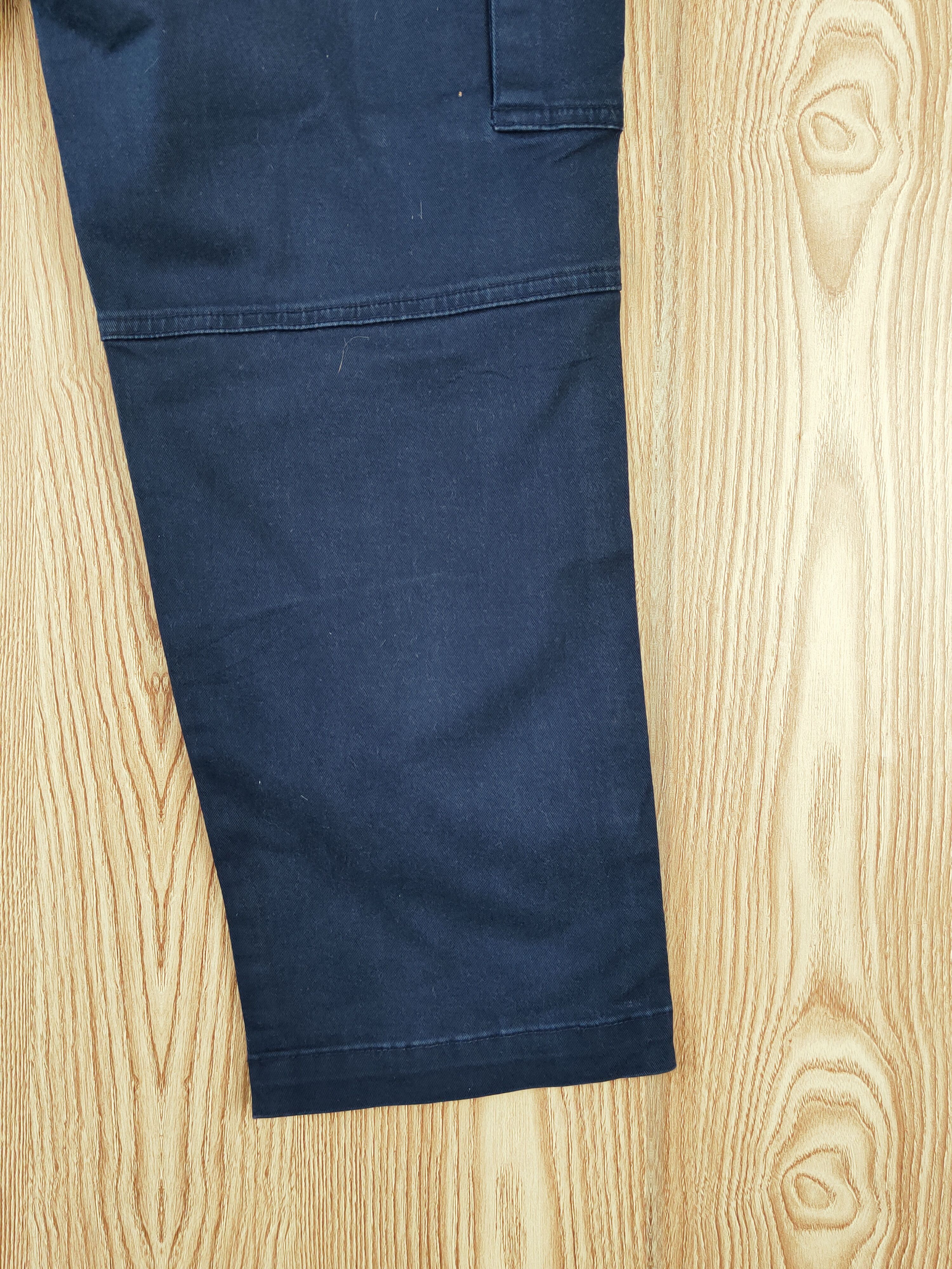 Japanese Brand Uniqlo Navy Multipocket Tactical Cargo Pants #W713 Size US 31 - 11 Thumbnail