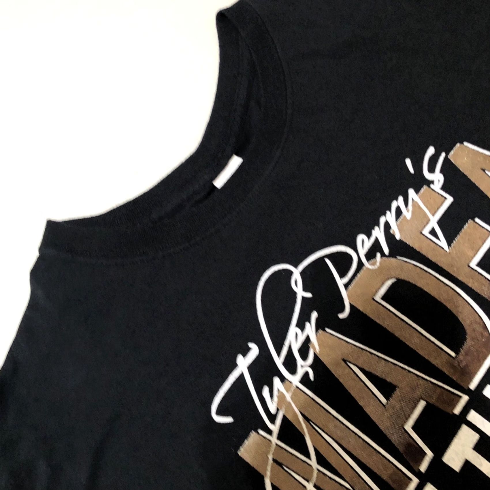 Gildan TYLER PERRY'S MADEA ON THE RUN Movie Promo t-shirt by GILDAN 3XL Black Short Sleeve Graphic Tee Unisex Adults 100% Cotton Two Sided Vintage No Size US XXL / EU 58 / 5 - 4 Thumbnail