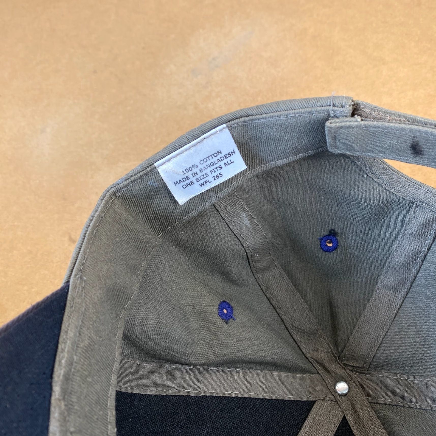 Vintage VINTAGE Tractor Supply Co Strapback Dad Hat Spellout University Gray Blue Adjustable Unisex Adults Baseball Cap Mens Size ONE SIZE - 6 Thumbnail